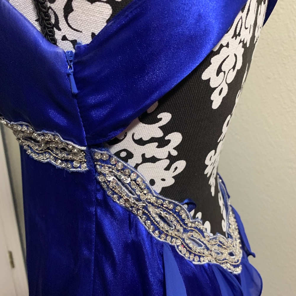 SALE Stunning Formal Prom Dress w/ Sequins Ruffles - Picture 7 of 8